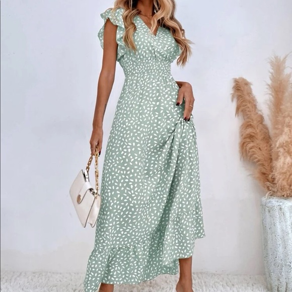 Dots ruffle trim shirred waist maxi dress - Picture 13 of 16